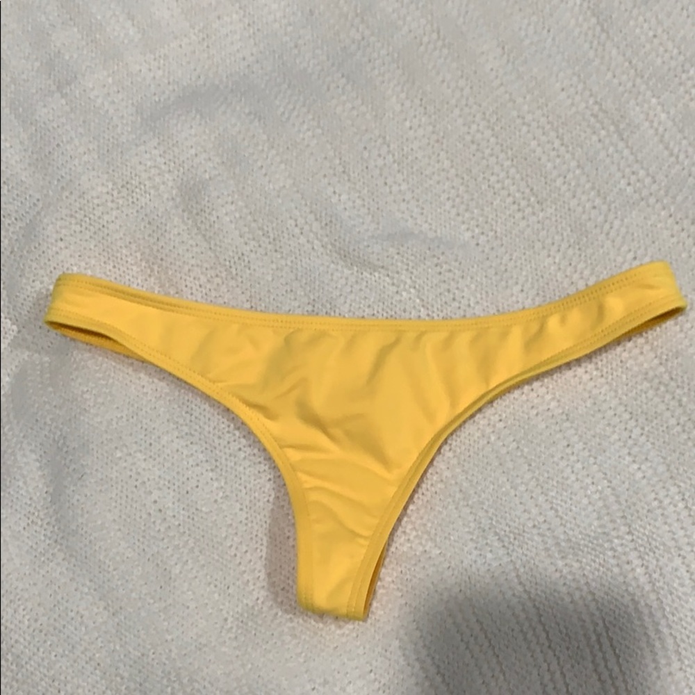 Coulbourne yellow thong